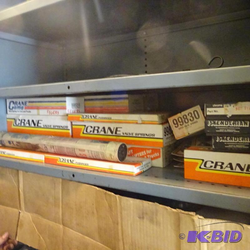 lot 251 image: Push rods, valve springs, chrome moly retaine...