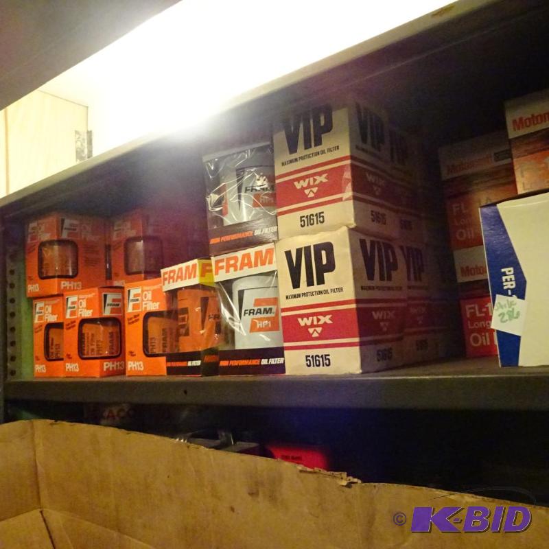 lot 286 image: Large variety of oil filters...
