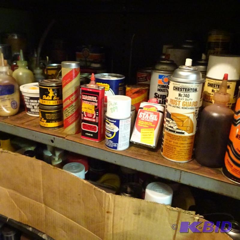 lot 289 image: contents of shelf automotive chemicals...