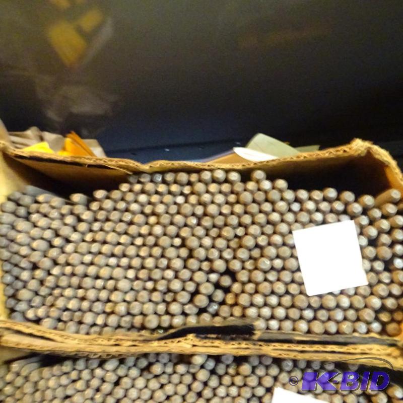 lot 307 image: full box of box welding rods...
