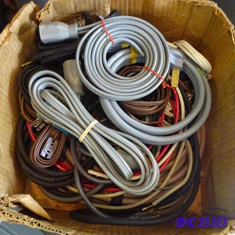 lot 333 image: Electrical cords...