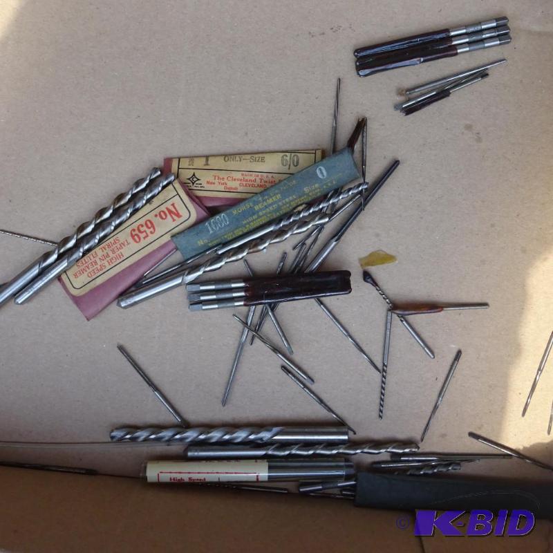 lot 37 image: mini machine tooling bits...
