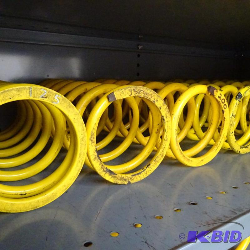 lot 422 image: misc coil suspension springs -8...