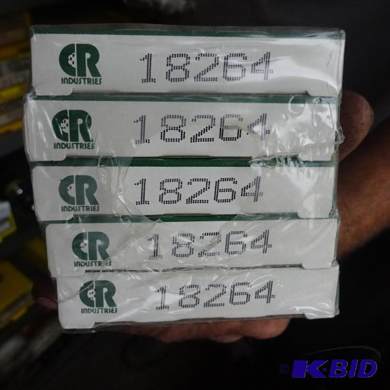 lot 439 image: CR oil seal 18264 Qty 10...