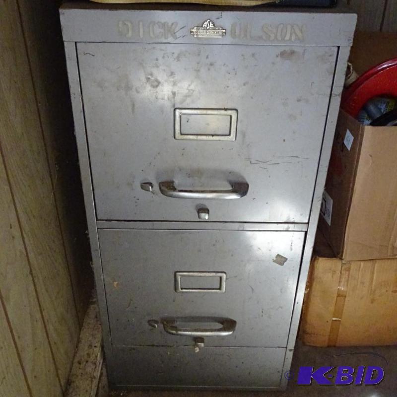 lot 58 image: 15" metal 2 drawer file cabinet. Metal f...