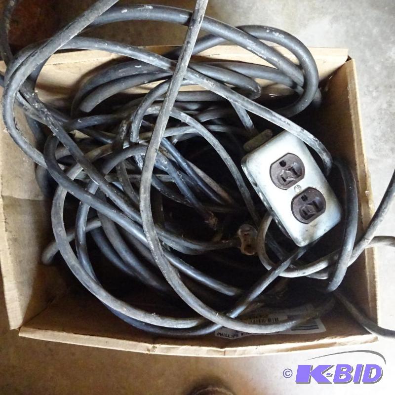 lot 68 image: Misc extension cords...