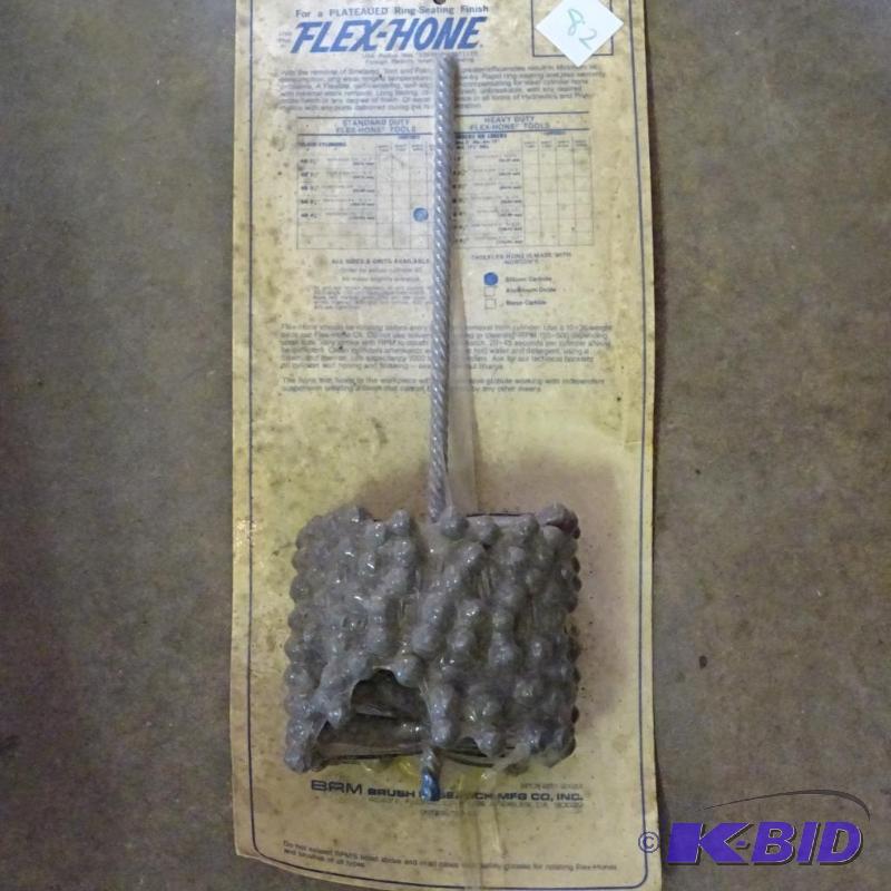 lot 82 image: Flex hone...