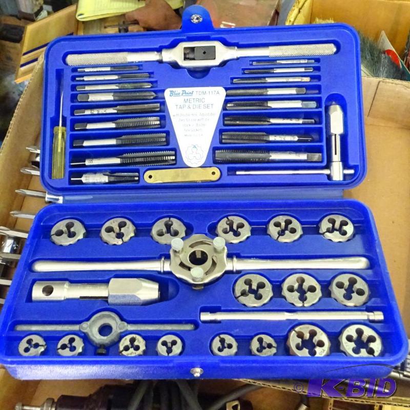 lot 92 image: Blue point metric tap and die set....