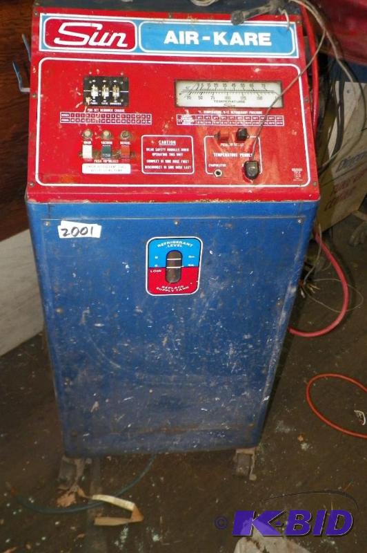 lot 2001 image: Sun Air-Kare Air Conditioning Tester