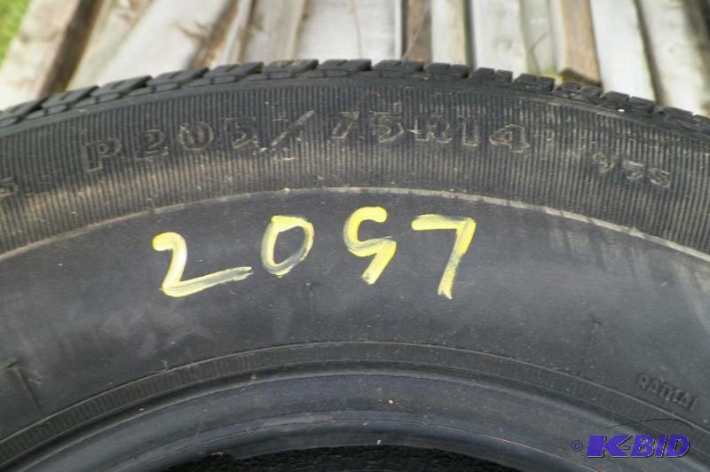 lot 2057 image: Goodyear Conquest P20575R14