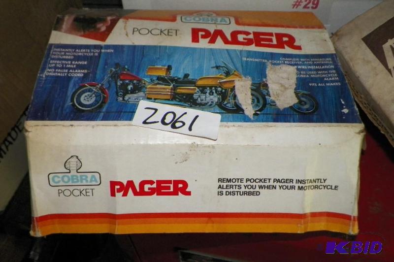 lot 2061 image: Cobra Pocket Pager