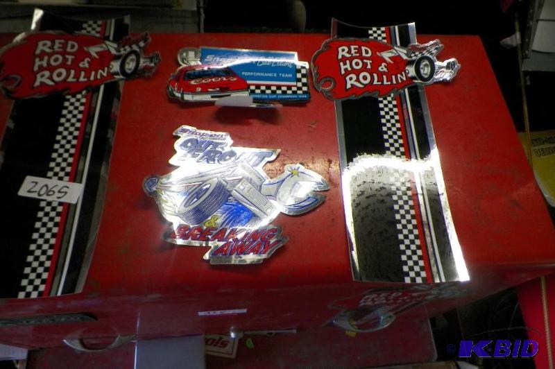 lot 2065 image: 4 Snap-on Decals