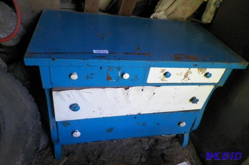 lot 2072 image: Blue & White Dresser For Refinishing Needs Work