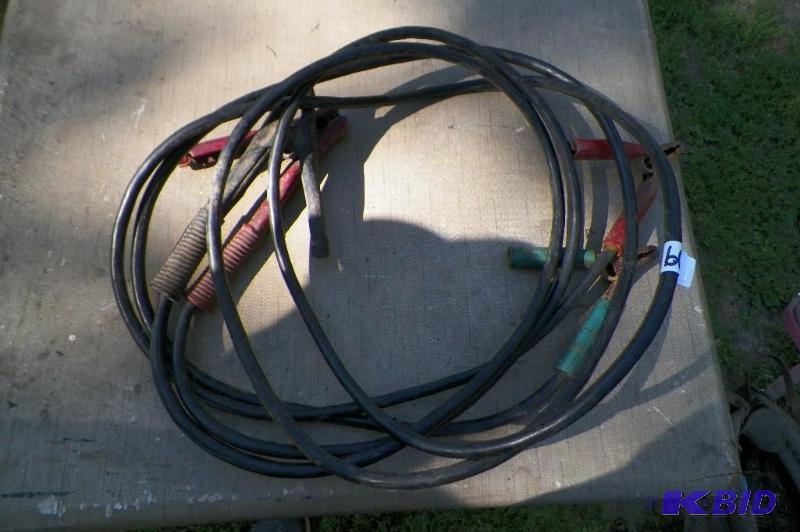 lot 2093 image: 12 foot jumper cables
