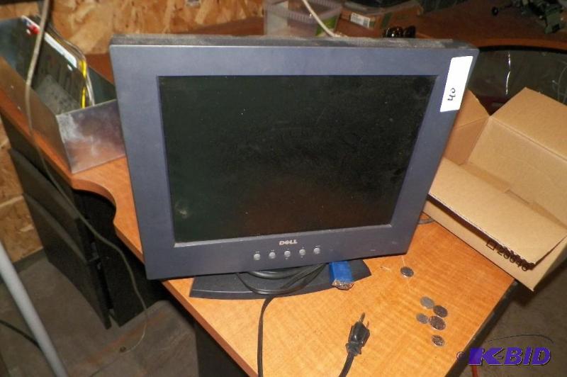 lot 40 image: 15 Dell Computer Monitor Model No. E151FP