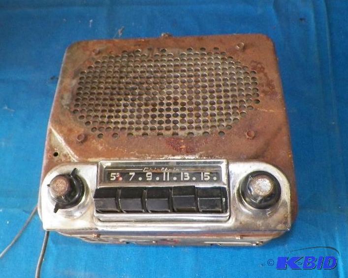 lot 53 image: Chieftain 984570 Car Radio