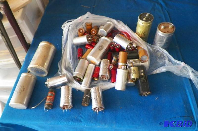 lot 59 image: Transistors & Capacitors