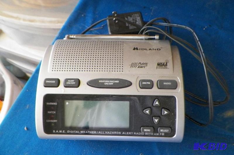 lot 82 image: Midland Weather Radio