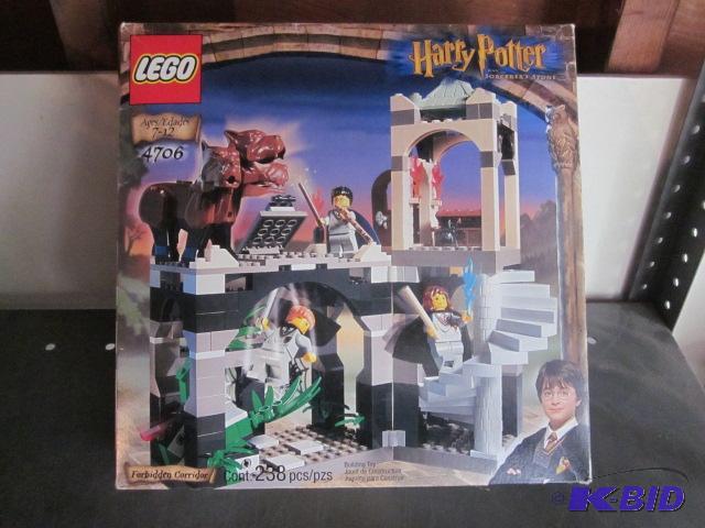 lot 107 image: Highly collectible Harry Potter Lego 4706 For...