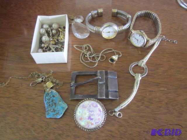 lot 18 image: Large lot of jewelry, including sterling silv...