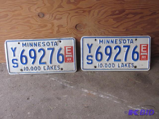 lot 80 image: Pair of 1981 Minnesota license plates. ...