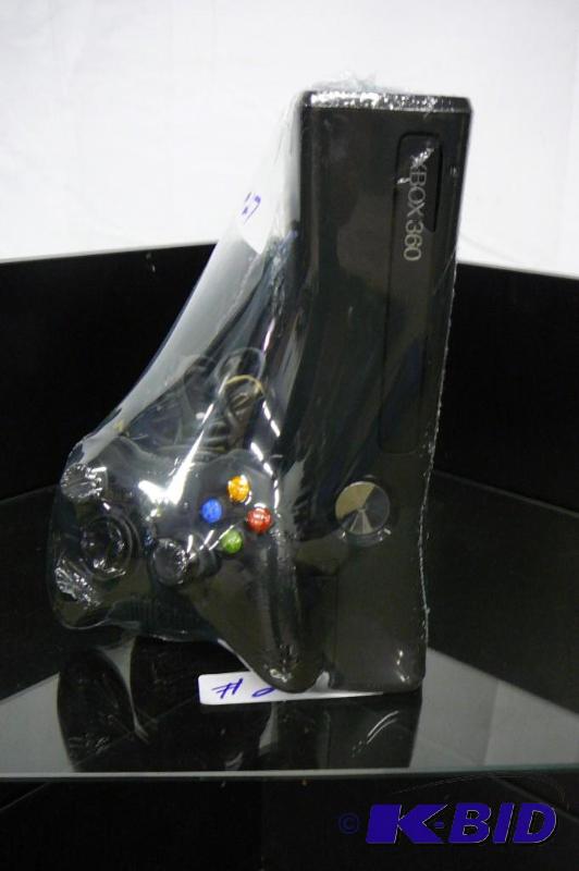 Refurbished X box 360 WORKS with controllers ...