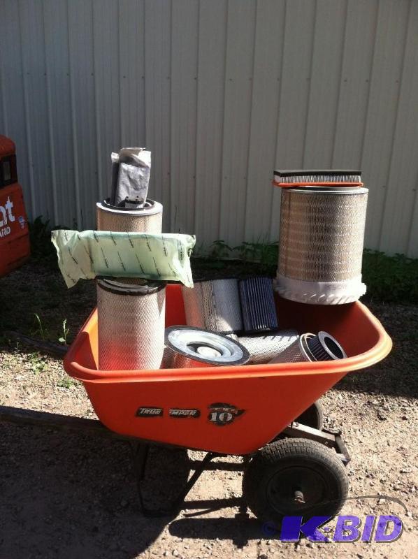 lot 12 image: Assorted Air Filters