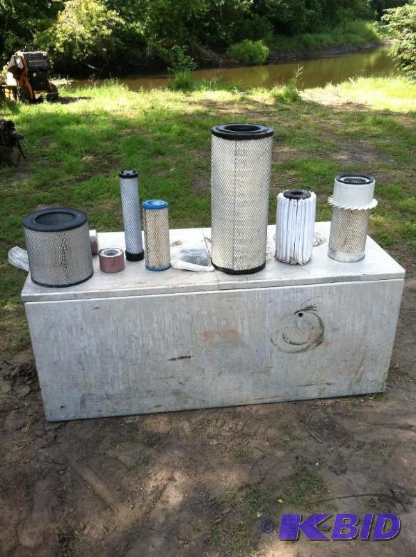 lot 13 image: Assorted Air Filters