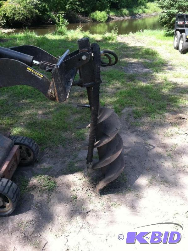 lot 15 image: Hydralic Auger