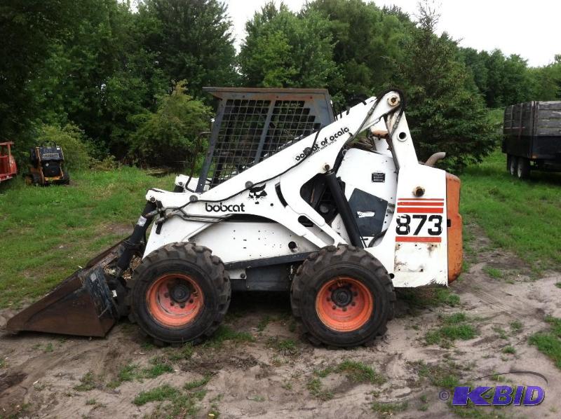 lot 20 image: 873 Bobcat Skid Steer