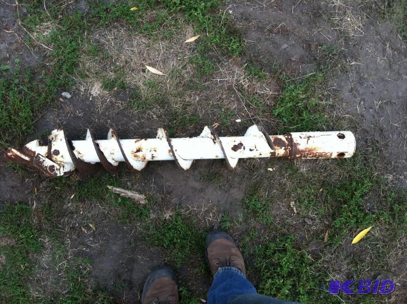 lot 59 image: 6 Bobcat Auger Bit