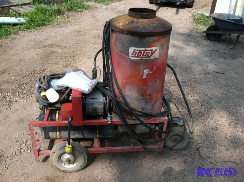 lot 61 image: Hotsy Pressure WasherSteamer