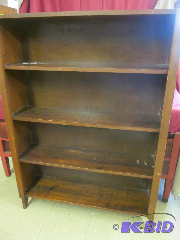 lot 132 image: Book shelf