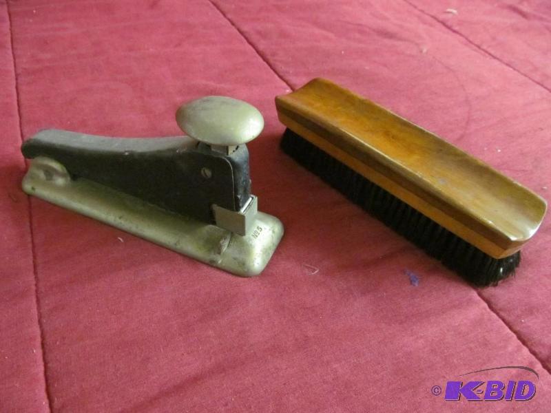 lot 133 image: Vintage