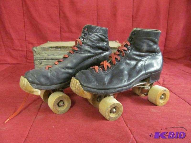 lot 152 image: Skates