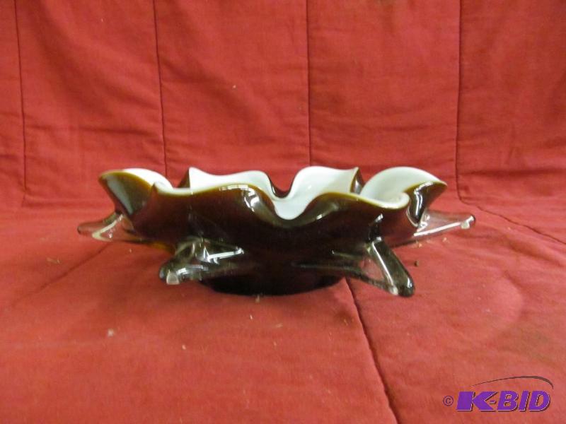 lot 197 image: Glassware