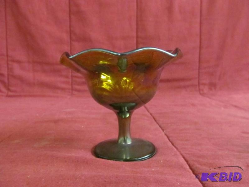 lot 86 image: Dish