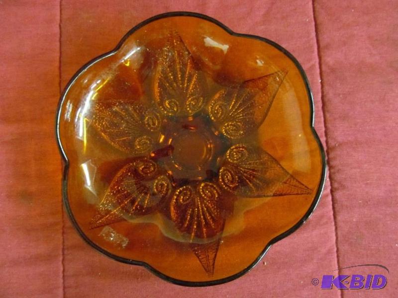 lot 91 image: Dish