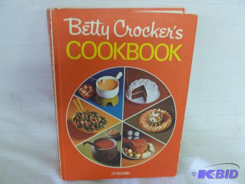 lot 112 image: Betty Crocker 1977 hardcover cookbook, good c...