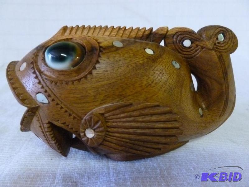 lot 130 image: Beautiful hand carved wooden blow fish decora...