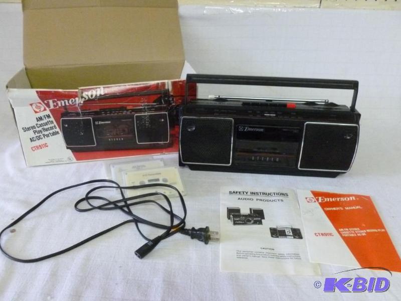 lot 181 image: Emerson AMFM stereo cassette shelf radio, co...