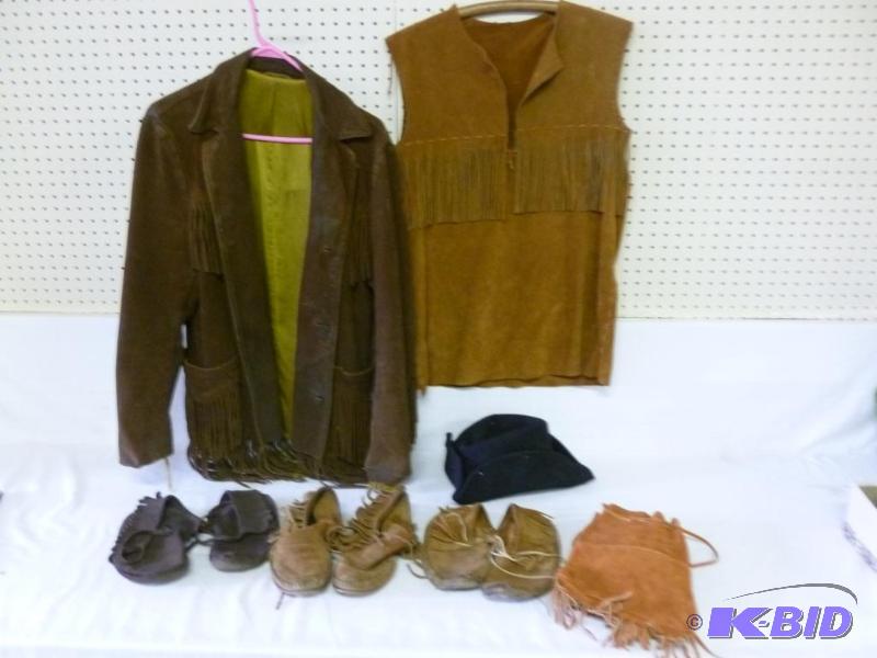 lot 191 image: This lot consists of a large leather costume ...