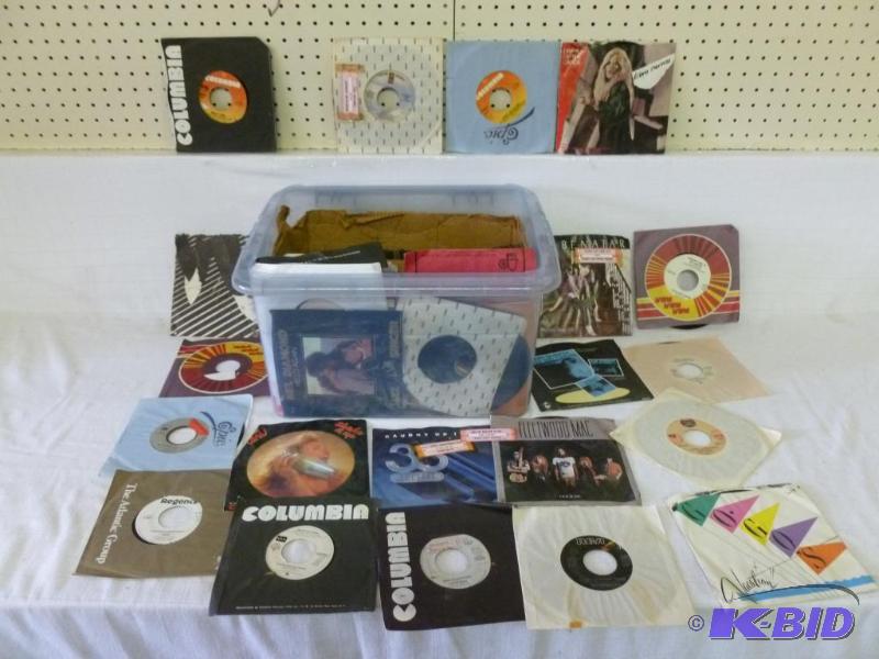 lot 197 image: Huge lot of 250 collectible 45s records, se...