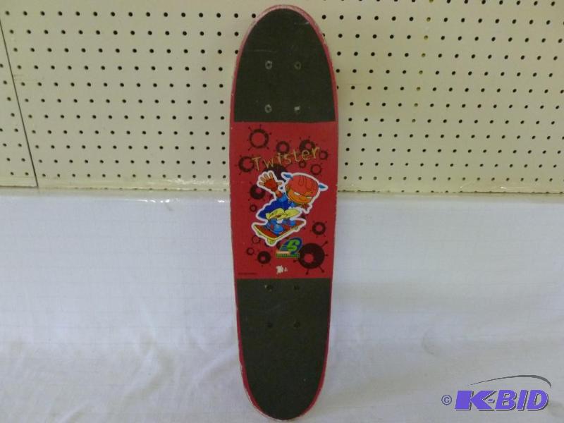 lot 69 image: Variflex - Nickelodeon Rocket Power wooden sk...