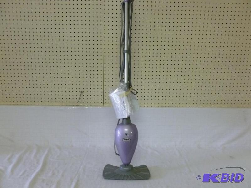 lot 76 image: Shark Euro-Pro steam mop, appears to be in go...