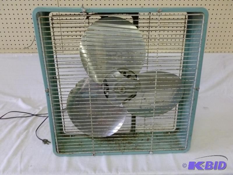 lot 78 image: McGraw - Edison Co. Eskimo all metal box fan ...