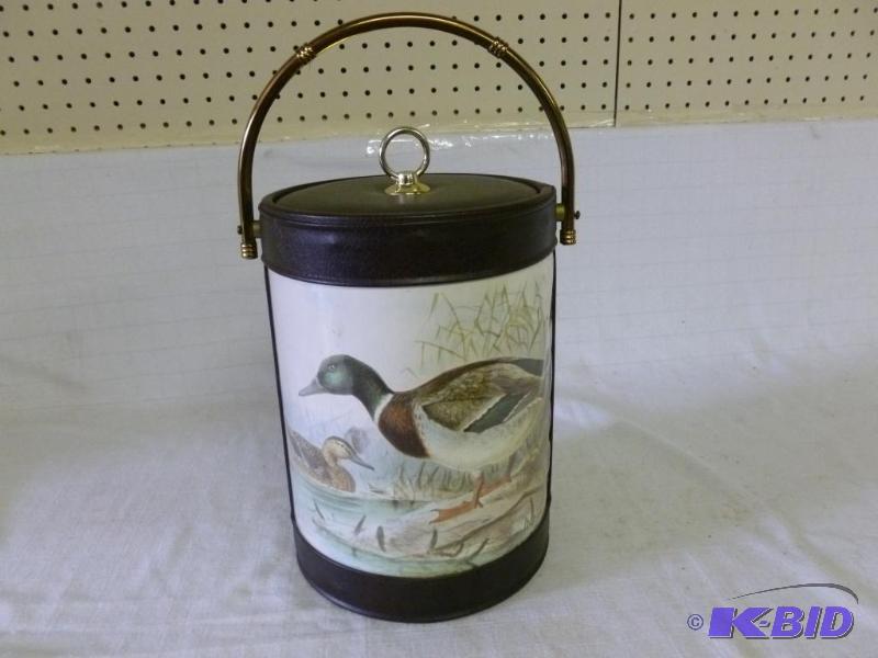 lot 99 image: Vintage vinyl lined mallard duck insulated ic...