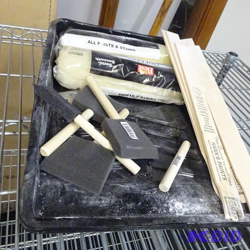 lot 10 image: New Painters Lot incl. 2 - .5 in nap roller p...