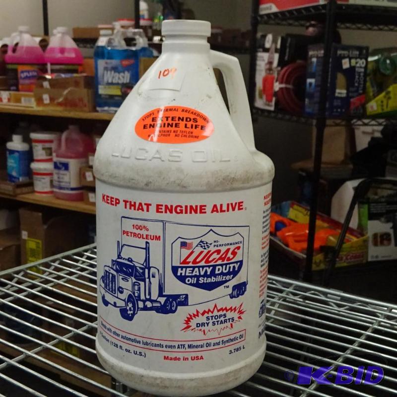 lot 109 image: NEW 1 Galloon Lucas Oil Heavy Duty Oils Stabi...