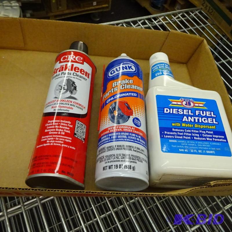 lot 118 image: NEW Car Care Lot incl. Brakleen Brake Parts C...
